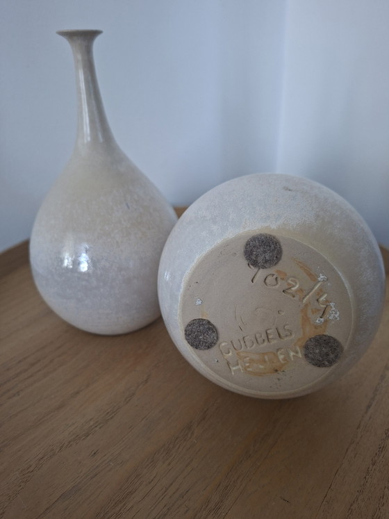 Image 1 of Titel: Prachtige set Gubbels Helden vazen - Mid Century - Model 902 - Puntgaaf