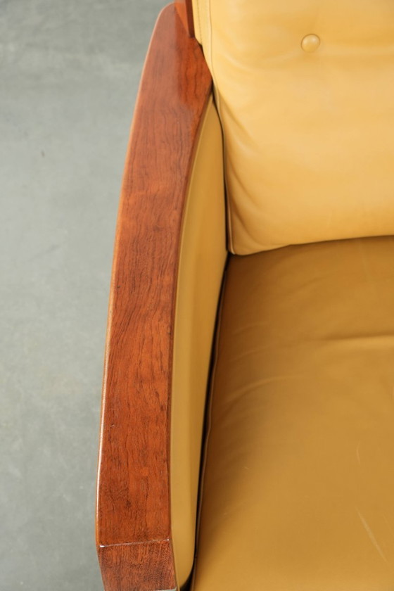 Image 1 of In goede staat verkerende luxe Art Deco design fauteuil van Schuitema uit de Decoforma serie, model Frank