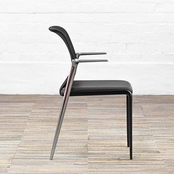 Image 1 of Vitra Medaslim Vergaderstoel