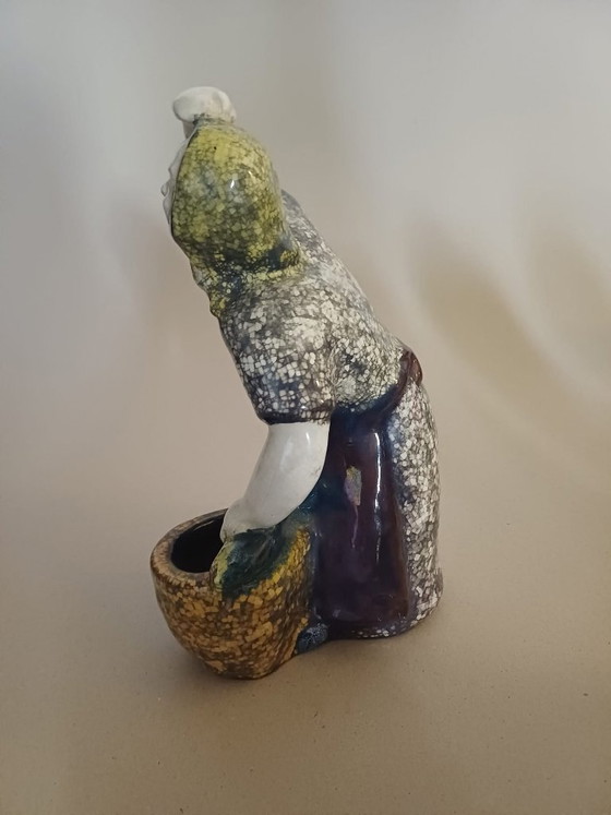 "Fiskargumma" figurine by Michael Andersen & Søn, Bornholm, 1970s. Vintage Scandinavian ceramic. (photo 3 of 6)