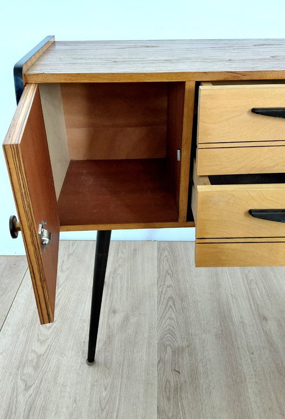 Image 1 of Armoire d'entrée des années 50