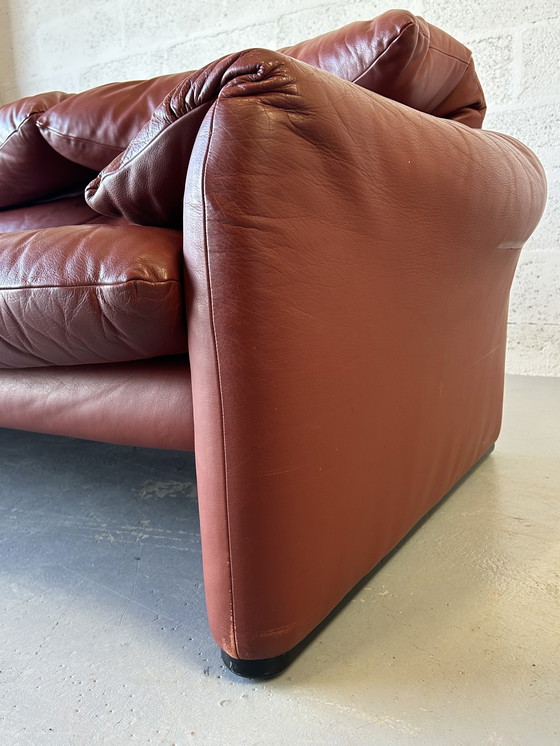 Image 1 of Sofá Cassina Maralunga de 3 plazas en piel roja