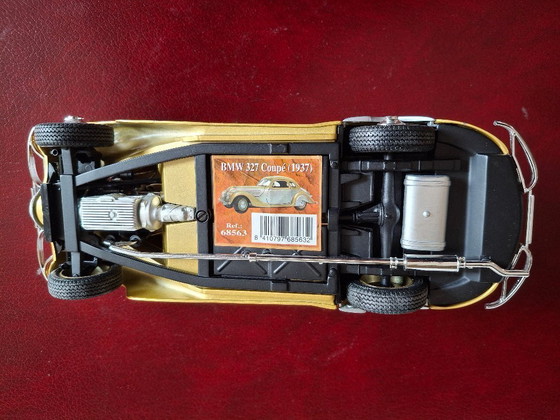 Image 1 of Rare 1937 BMW 327 coupé 1/18 scale Guiloy model in very good condition