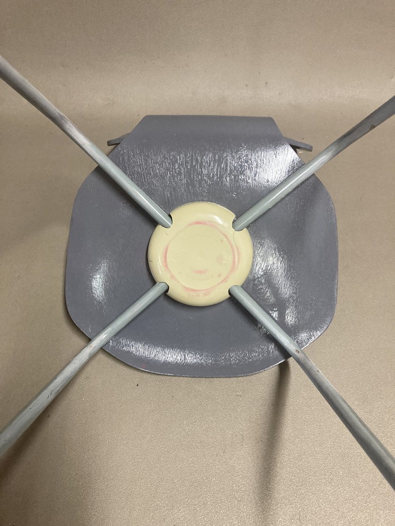 Image 1 of Chair Model 3123 Child Arne Jacobsen