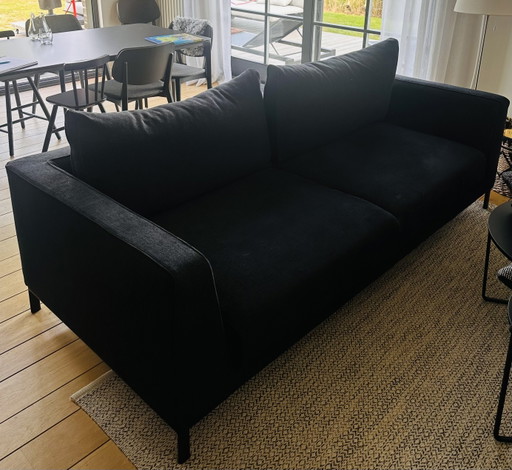 Betloven Gaspard Sofa 450 – 251 cm – Gloednieuw – 2 zitsbanken, Textile