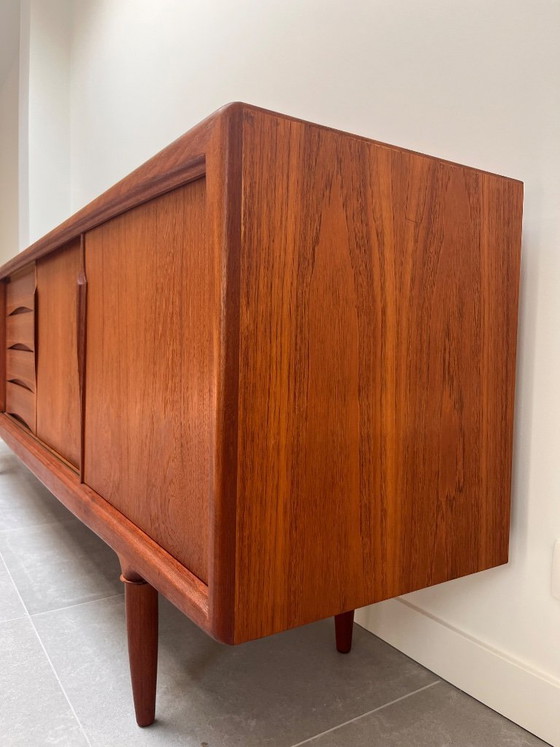 Image 1 of Gunni Omann Teakhouten Credenza voor Axel Christiansen
