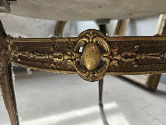 Image 1 of Green marble round table