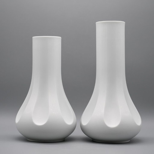 ARCHAIS Vasen-Duo Heinrich Fuchs Hutschenreuther 60er–70er Jahre Op-Art Biskuitporzellan