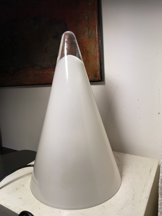 Image 1 of Jaren 80 vintage design Barbara Teepee cone glazen tafellamp 