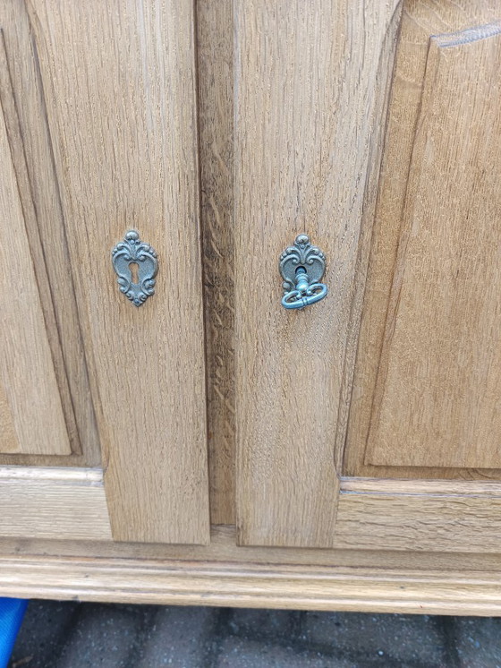 Image 1 of Solid light oak bookcase / sideboard