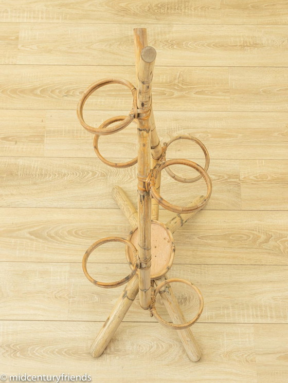 Image 1 of Soporte escultural para flores de bambú