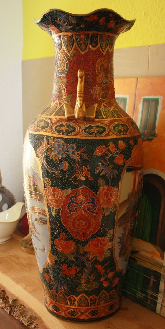 Image 1 of Large hand-painted Satsuma vase – 63 cm – Japanese style
