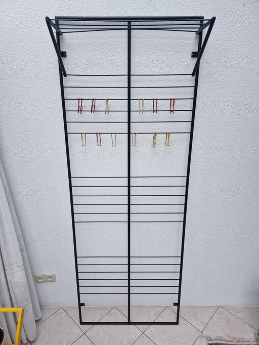 Garderobenständer von Coen de Vries Davo, später Pilastro