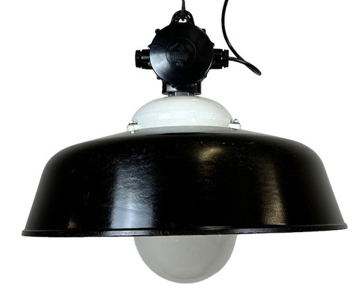 Lampada industriale in smalto nero con copertura in vetro, anni '50