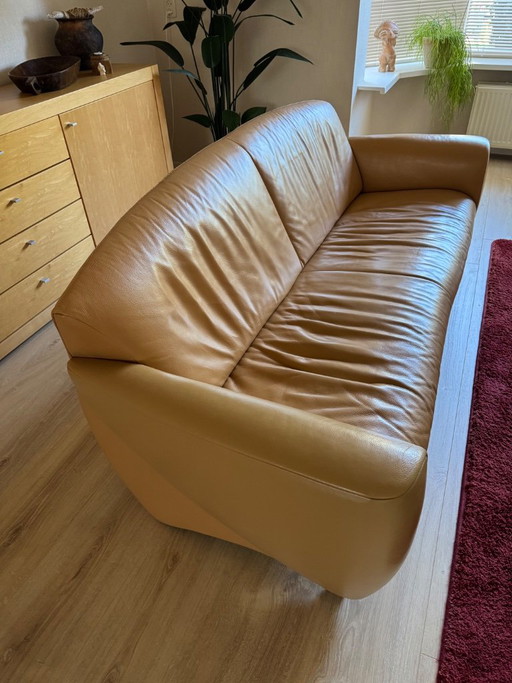 Canapé 3 places Jori avec revêtement en cuir Celia Camelo – 3 5 zitsbanken, Leather