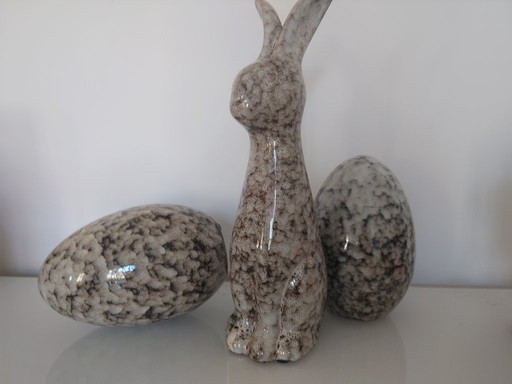 3-teiliges portugiesisches Keramik-Ostereier-Set mit Hasenmotiv