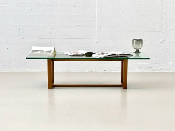 Image 1 of Elegant coffee table in a simple design, 1970s
