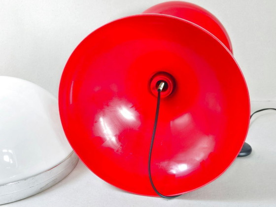 Image 1 of Vintage Diabolo vloerlamp uit de jaren 60 in rood plastic.