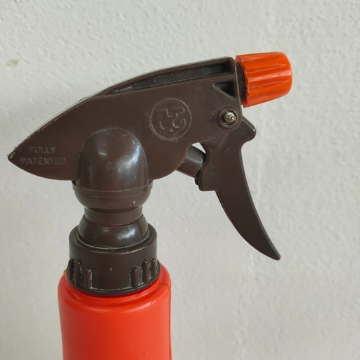 Set of 1970s Tiger Plastic plant sprayer (rare) & Brabantia storage/cookie tin