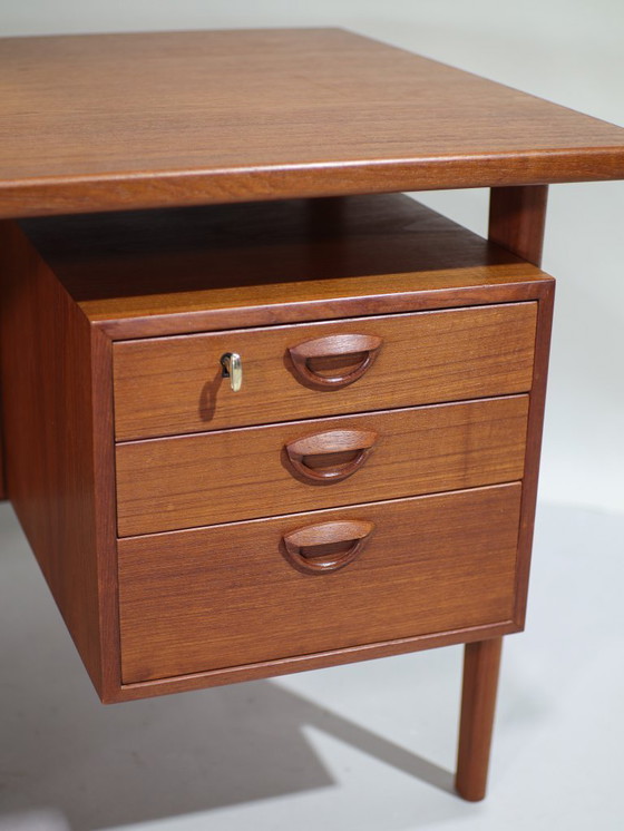 Image 1 of Bureau Kai Kristiansen FM60 in teak vintage design Deens