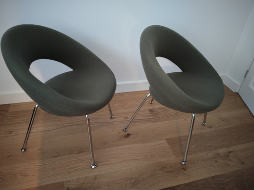 Deux chaises Artifort