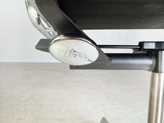 Image 1 of Original Charles Eames Bürostuhl Vitra EA119 Leder Blau Rollen