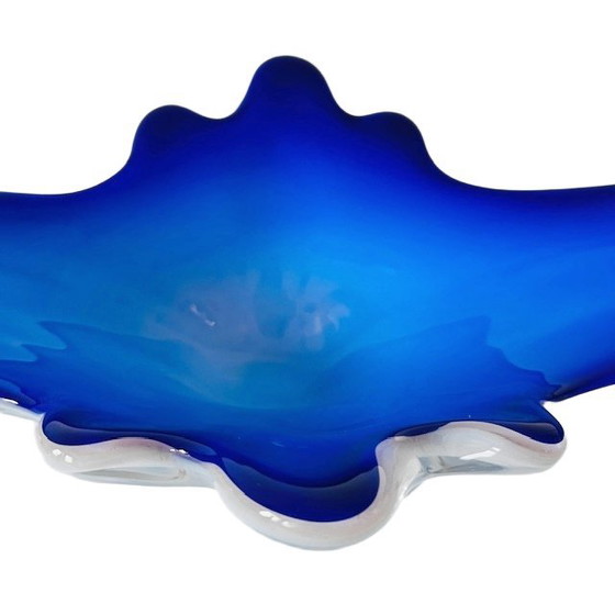 Image 1 of Vintage XL bol en verre de Murano bleu blanc verre clair Mid Century 1970