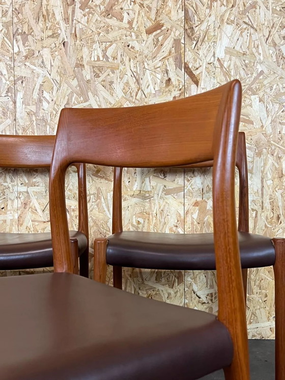 Image 1 of 4 sillas de comedor de teca de los años 60 y 70 de Niels O. Möller para JL Møllers.