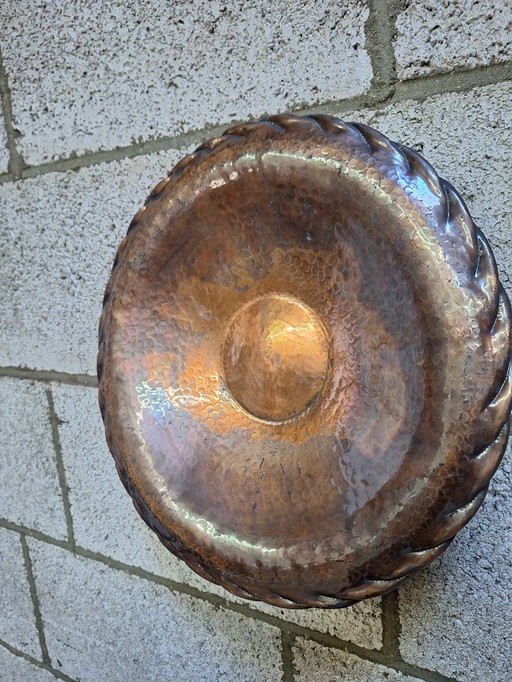 Esperance-Longdoz copper bowl