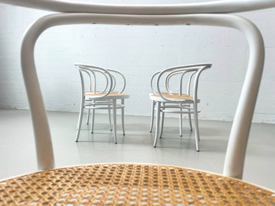 Image 1 of Set of 4 bentwood chairs 209 by Thonet from 2020