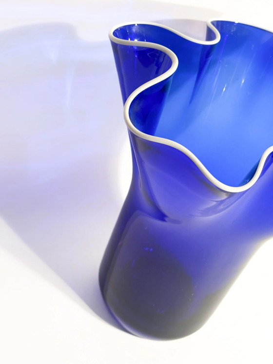 1980s Blue and White Murano Glass Handkerchief Vase (photo 11 of 16)