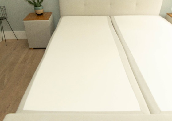 Image 1 of Eastborn Box spring with massage function
