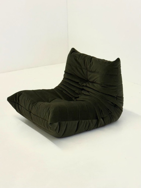 Image 1 of Ligne Roset Togo 1 posto in velluto verde scuro