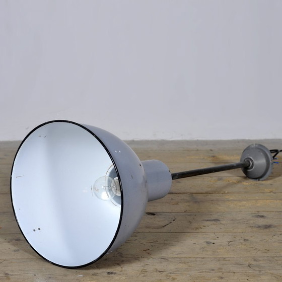 Image 1 of Industriële Bauhaus hanglamp, jaren 50