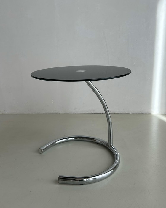 Image 1 of Tavolino minimalista in cromo e vetro