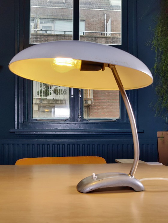 Image 1 of Magnifique lampe de bureau Bauhaus des années 1950, milieu de siècle