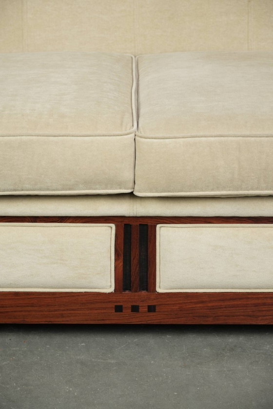 Image 1 of In goede staat verkerende Schuitema Art Deco design bank met prachtig houtwerk uit de Decoforma serie