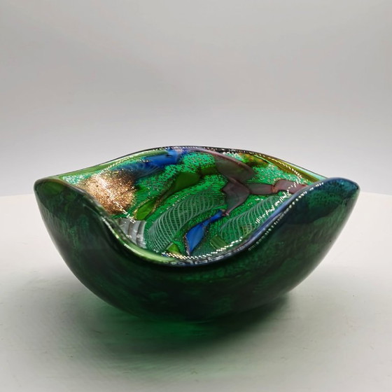 Image 1 of Cendrier d'exception en verre de Murano, signé Dino Martens - Tutti Frutti, années 1950. Fabriqué en Italie. 13 cm.