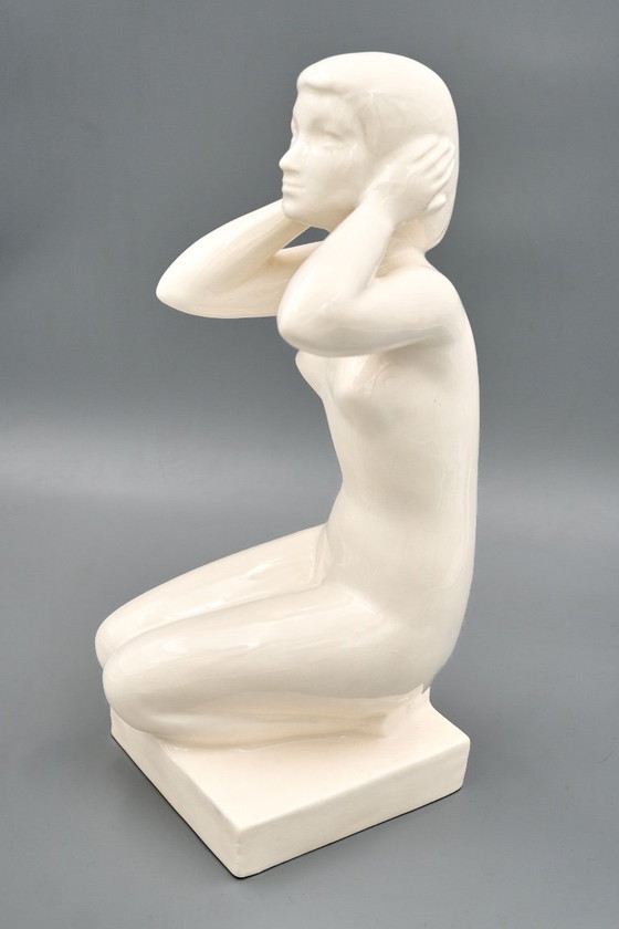 Figure Féminine en Céramique, Tchécoslovaquie des années 1960 – Sculptures, Ceramic (photo 3 of 16)