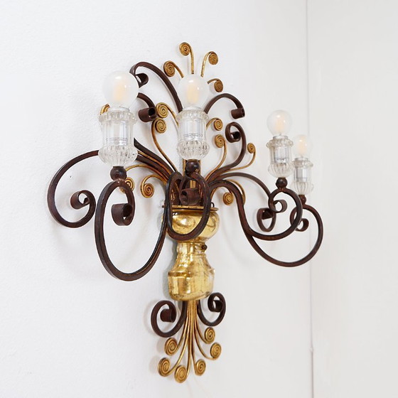 Image 1 of Aplique de hierro forjado y cristal, estilo Maison Baguès