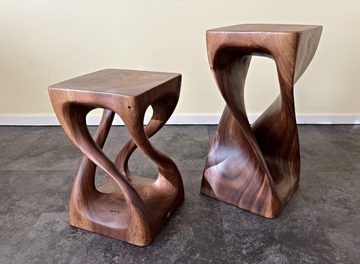 Sgabello CONGO, tavolino laterale di Lambert, in legno massello, set da 2