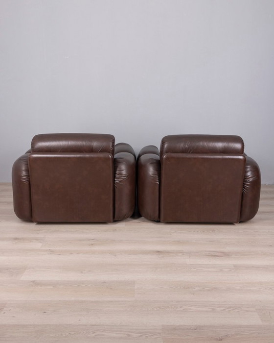 Image 1 of Een paar vintage bruine leren fauteuils uit de jaren 70, ontworpen door Ceriotti.
