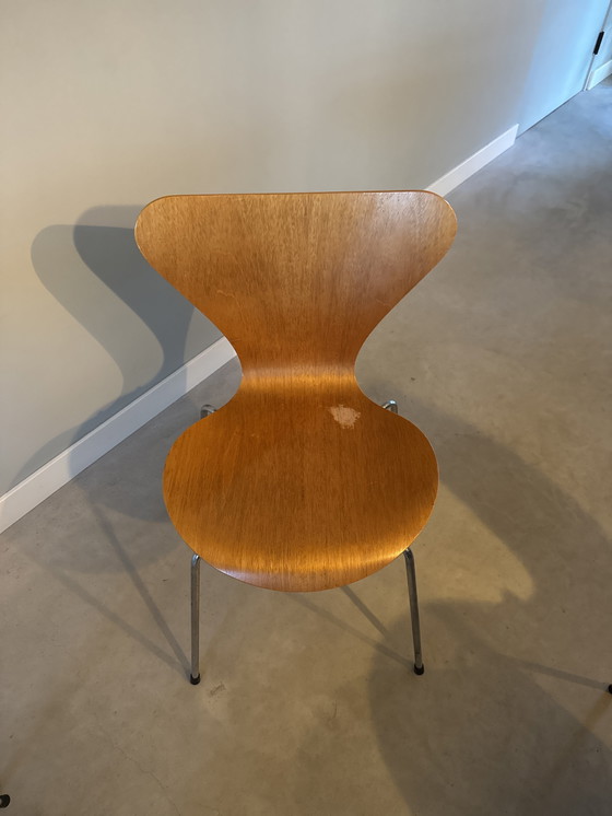 Image 1 of Original Fritz Hansen Series 7 chairs (Arne Jacobsen). Stackable. Labels included. Only available as a set of 6.