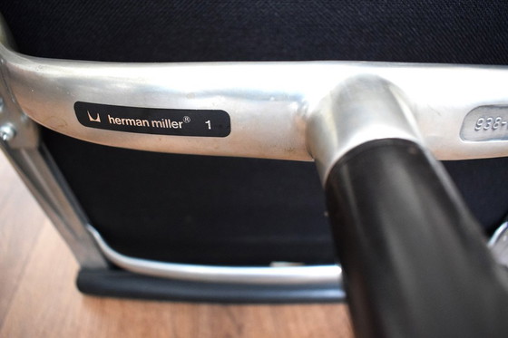 Image 1 of Siège de conférence Eames Herman Miller Soft Pad Group en cuir noir