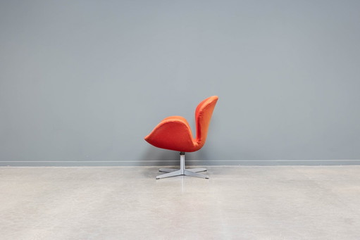  Silla Swan