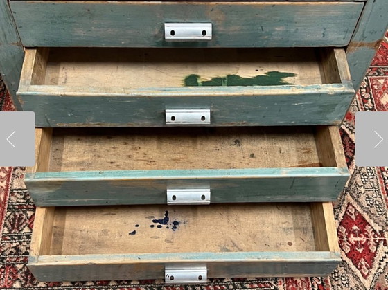 Image 1 of Gabinete de cajones