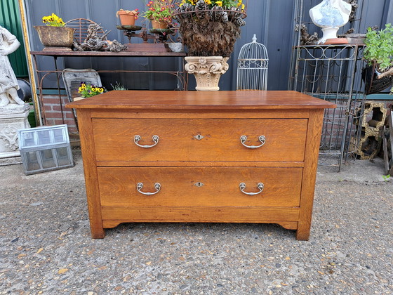 Image 1 of Antica cassettiera bassa, credenza tv-muebel, cassettone dim. 108x59cm e 65cm di altezza.