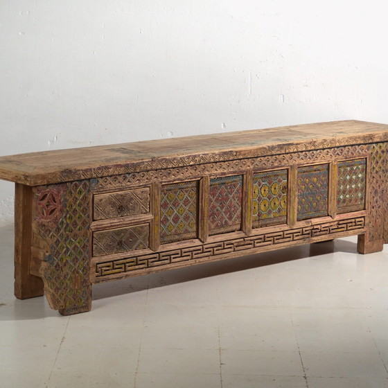 Antique Chinese carved fir low sideboard with ornate panels – Gansu, circa 1930 (photo 4 of 40)