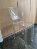 Due sedie La Marie di Starck per Kartell