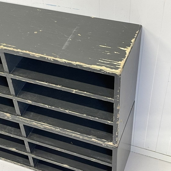 Image 1 of 2 cassette postali industriali d'epoca a scomparti brocante